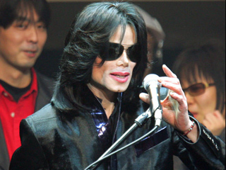 Michael Jackson-koncert szervezői ellen magyar ügyvéd